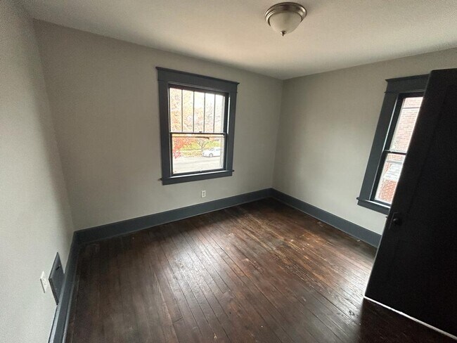 Building Photo - 59 N Brockway Ave