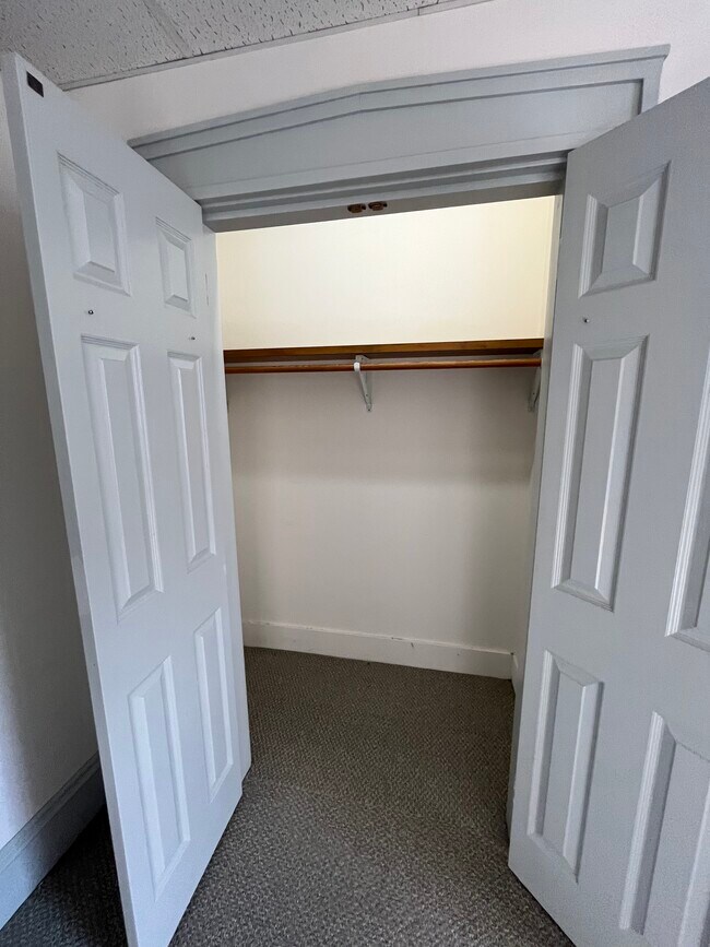 Building Photo - 111 Water St