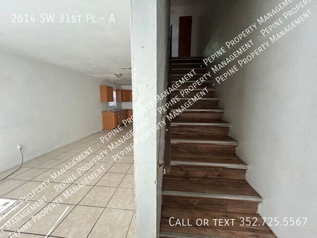 Building Photo - 2614 SW 31st Pl