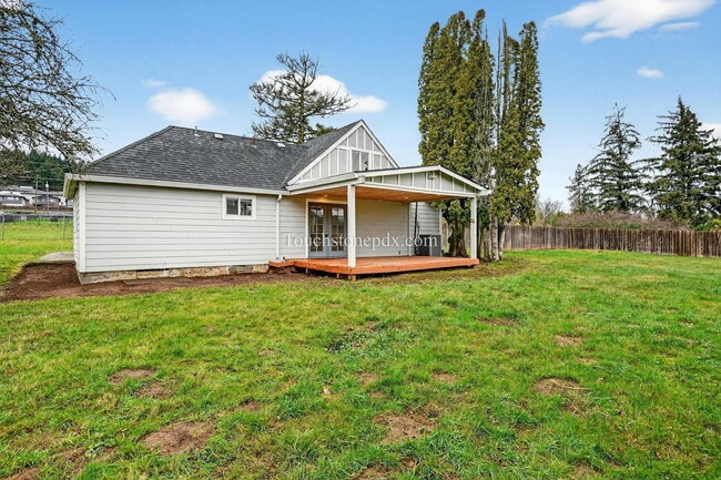 Building Photo - 10022 SE 172nd Ave