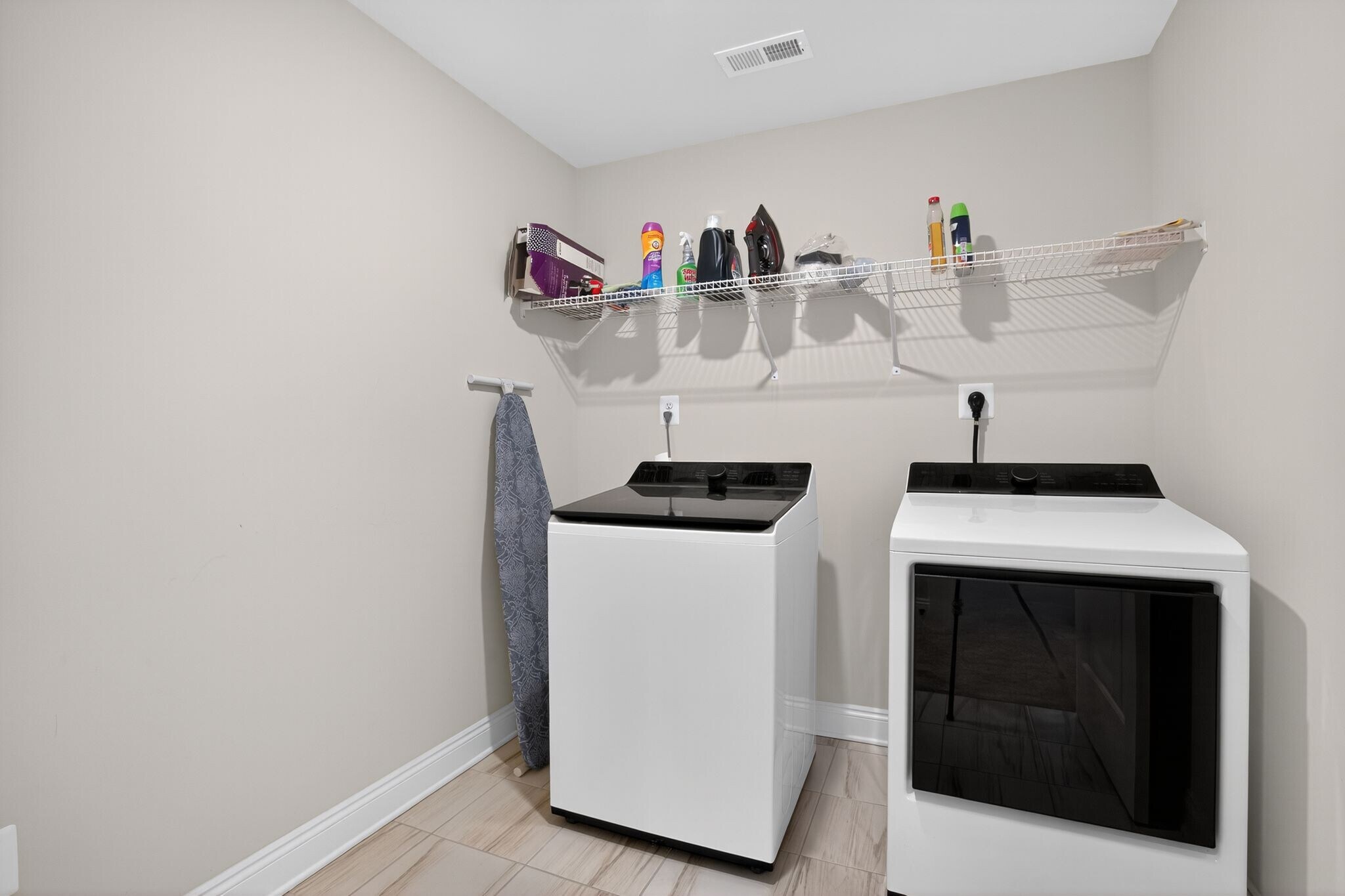 Building Photo - 7986 Benjamin Stoddert Ct