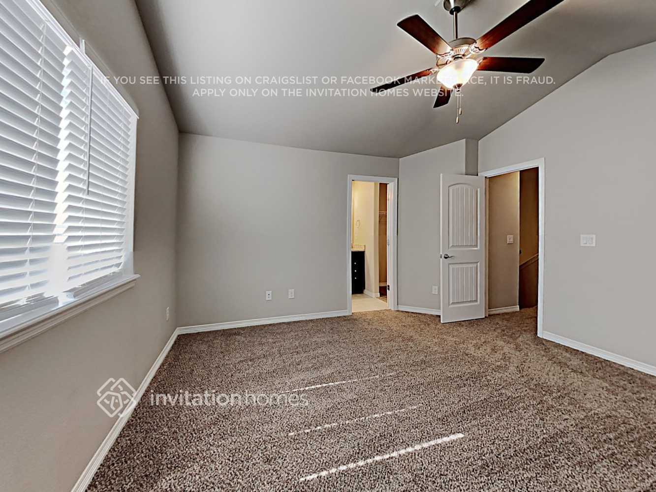 Building Photo - 10833 Pigeon Dr