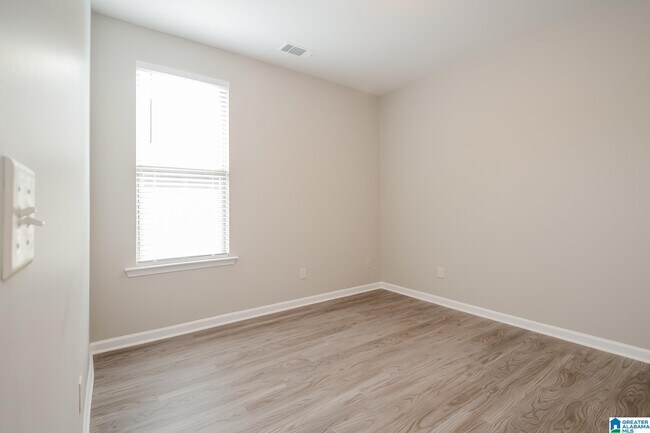 Building Photo - 1203 Washington Dr