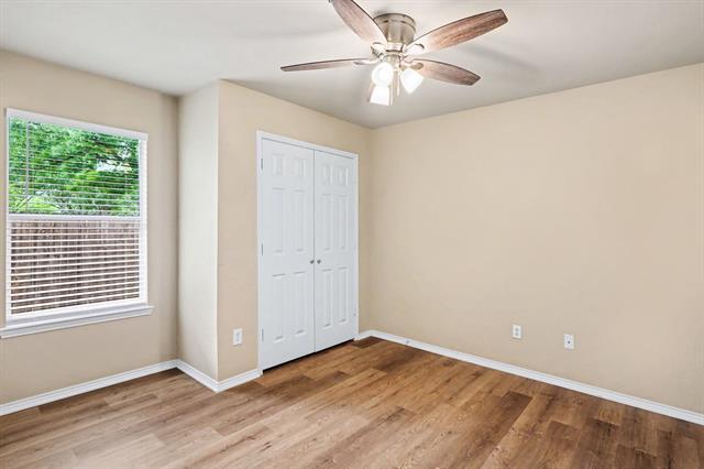 Building Photo - 633 Horn St