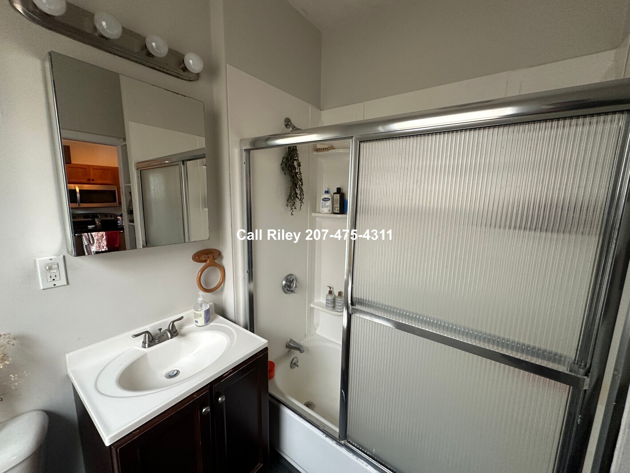 Building Photo - 11 Reedsdale St