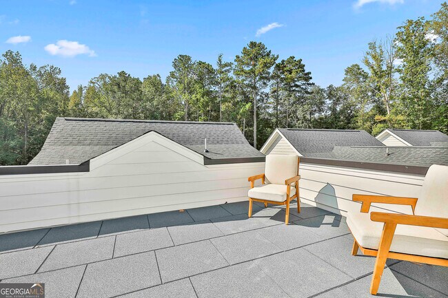 Building Photo - 940 Laurel Brooke Ave