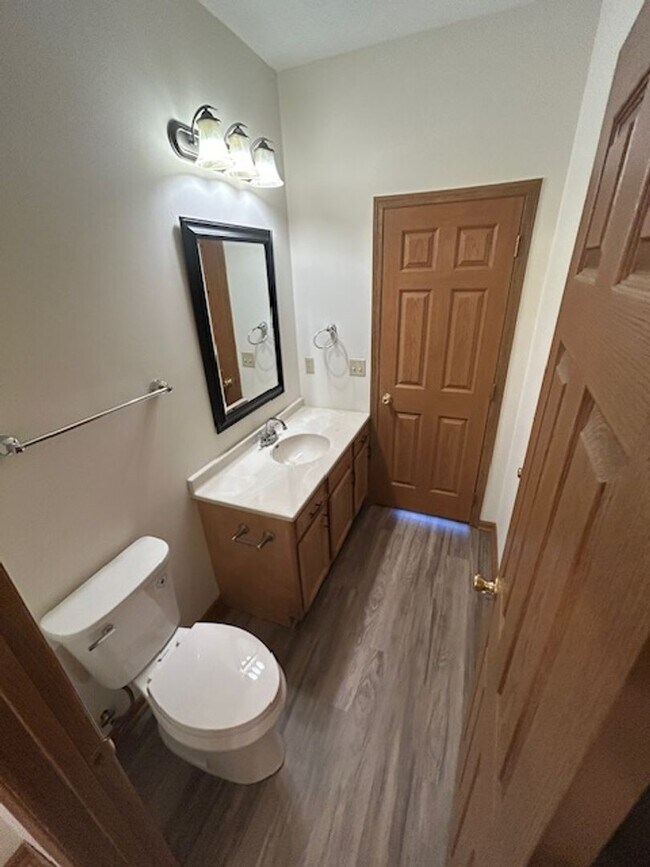 Building Photo - Modern Brick Ranch with 3 Bedrooms, 1.5 Ba...