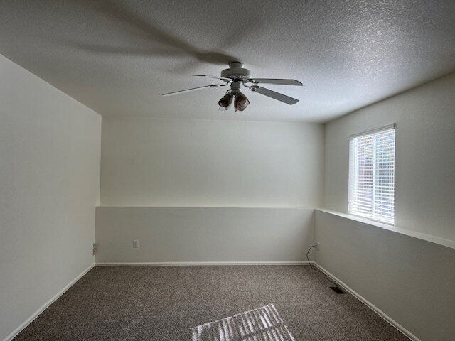 Building Photo - "Spacious 4-Bed Retreat in Parker, CO - Yo...