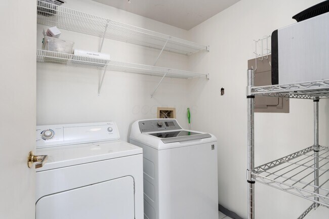 Building Photo - 432 E Rich St