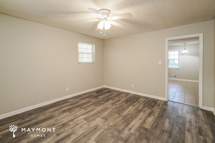 Building Photo - 6006 McMillan Cir