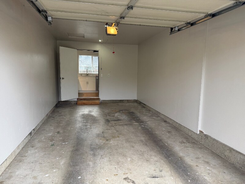 Building Photo - 288 N McNeely St