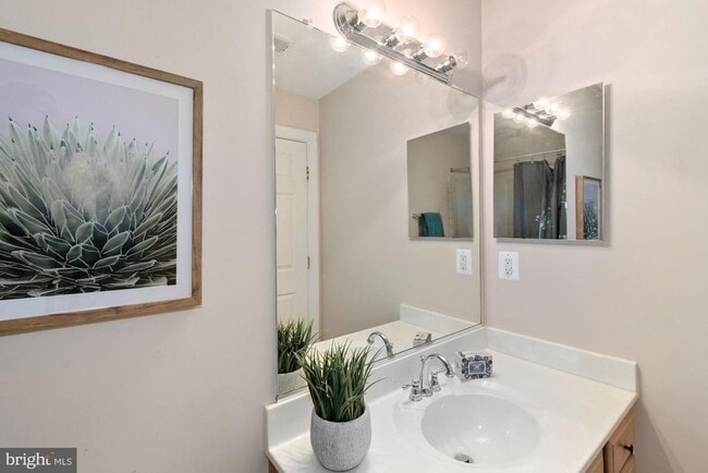 Building Photo - 9085 Purvis Dr