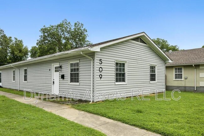 Building Photo - 509 E Jefferson St