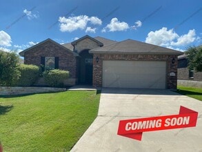 Building Photo - 5607 Blackstone Dr