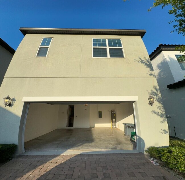 Building Photo - House for rent
