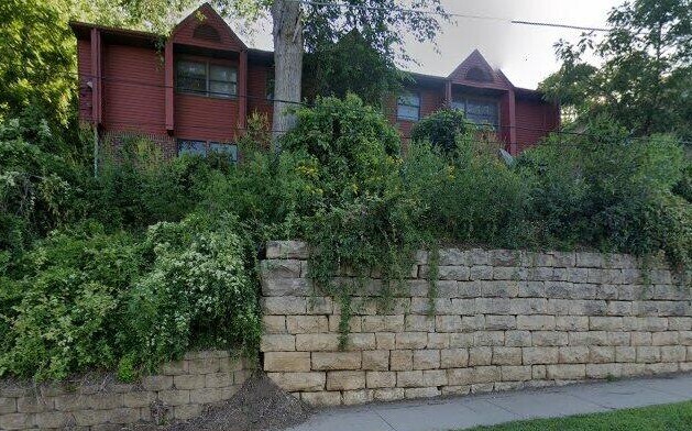 Secured Complex - 1029 Bush St