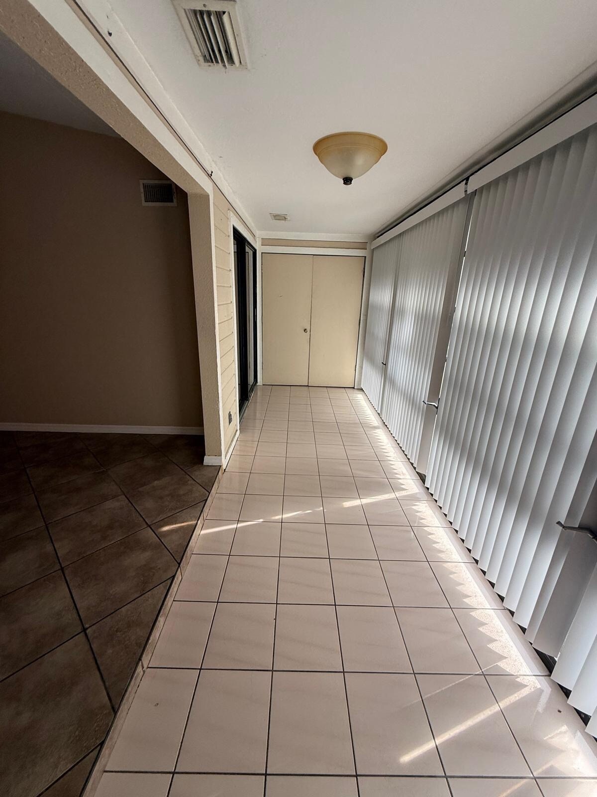 Building Photo - 6019 Scotchwood Gln