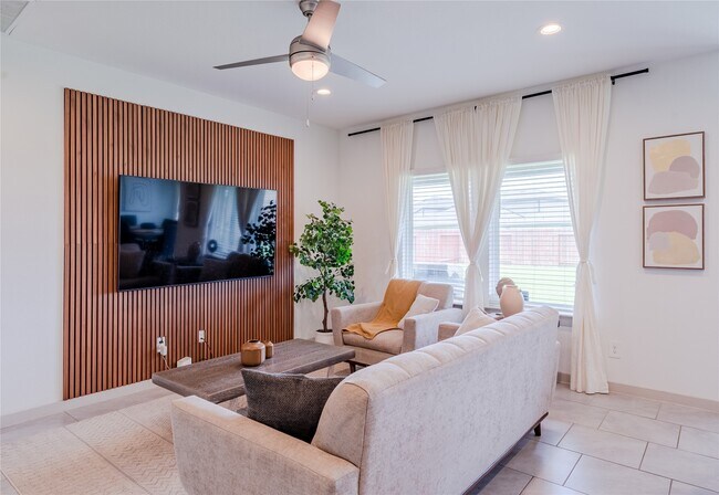 Building Photo - 28902 Yachting Pt Ct