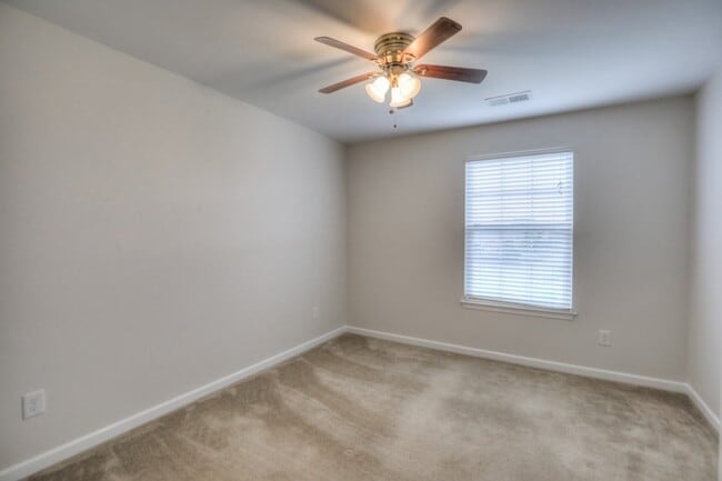 Building Photo - 2518 Broome St