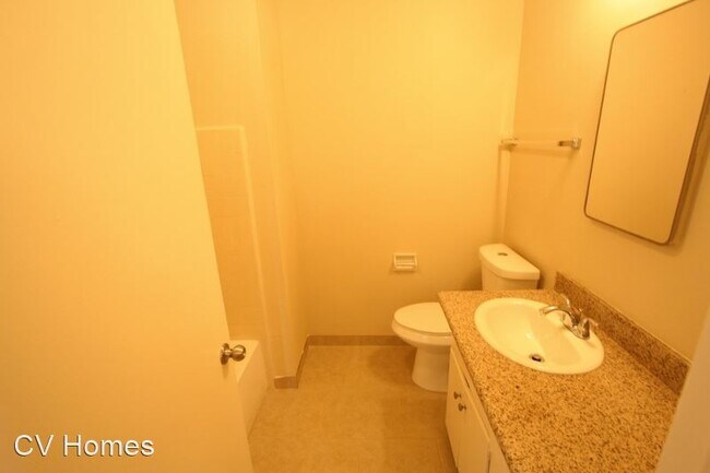 Building Photo - 3 br, 2 bath House - 4733 E. Orleans Ave.