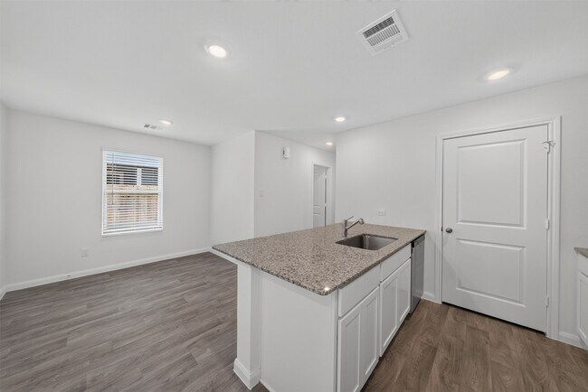 Building Photo - 11943 Detar Ct