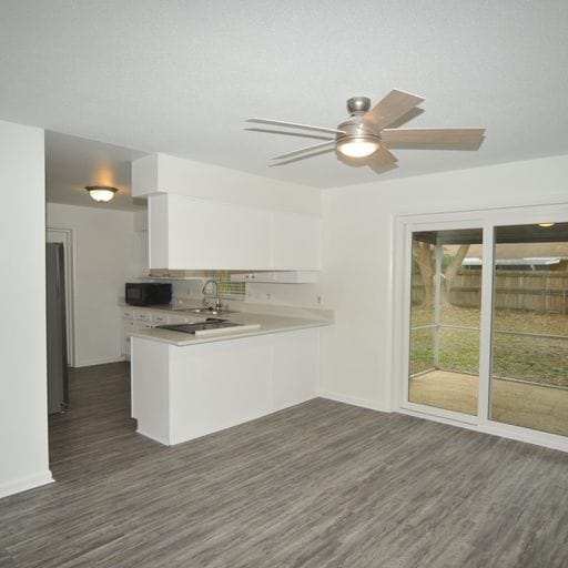 Building Photo - 2038 Ponderosa Ave