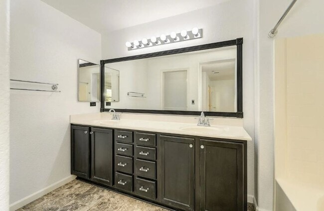 Building Photo - Experience Esplanade! Premier Townhome Com...