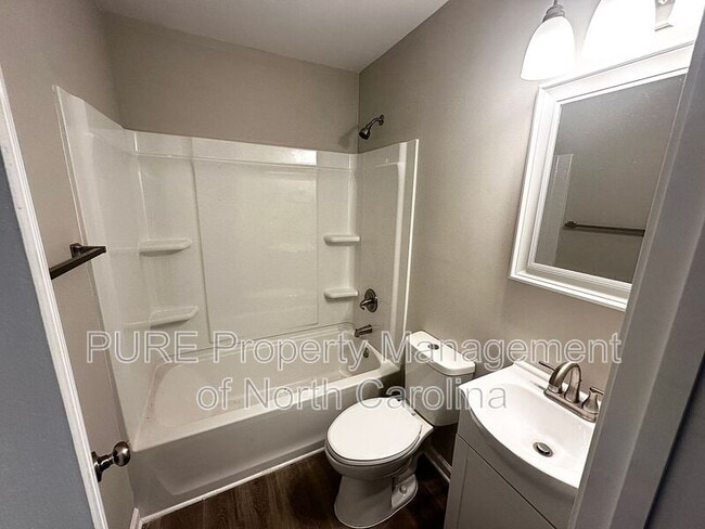 Building Photo - 102 Booker Ave