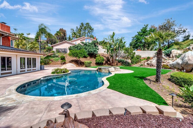 Building Photo - Breathtaking Home in Rancho Bernardo