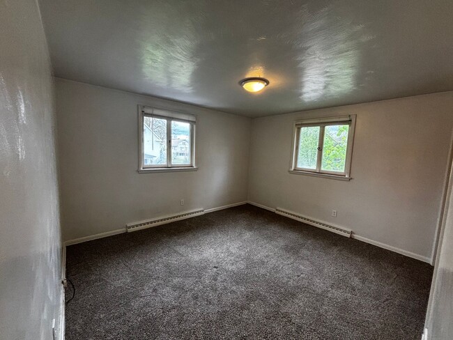 Building Photo - Private Apartment with Two Stall garage