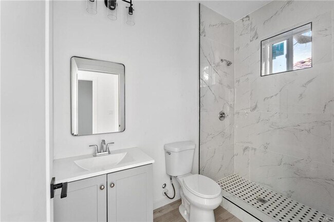 Building Photo - Modern living in this brand new 3 bedroom 3 bathroom home