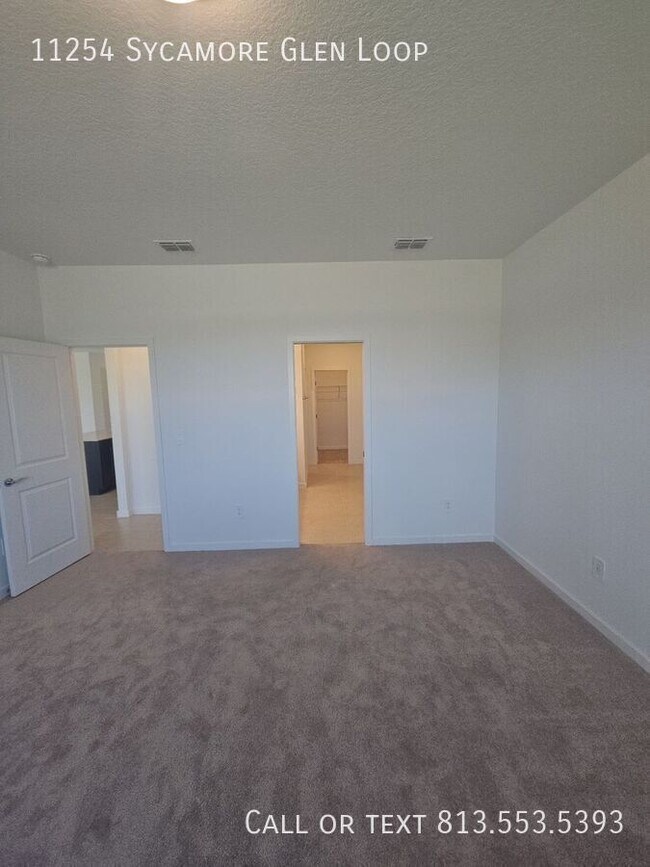 Building Photo - 11254 Sycamore Glen Loop