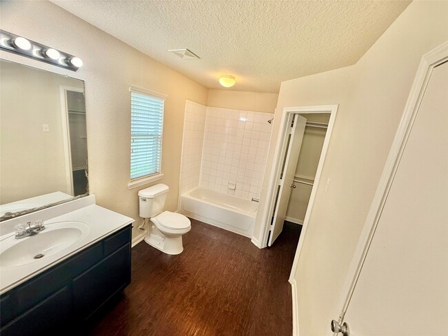 Building Photo - 3906 Teal Run Meadows Dr