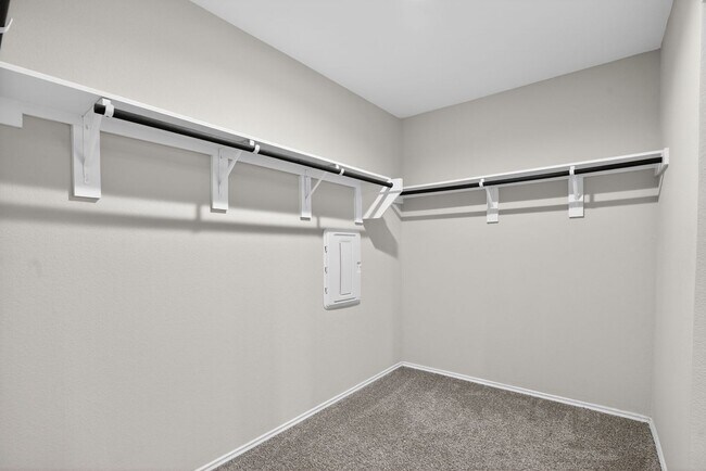 Building Photo - Beautiful 4 Bed Home in Mill Creek Estates | Open Floor Plan + Appliances Included!