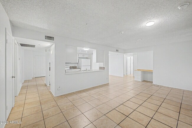 Building Photo - 4401 S Rita Ln