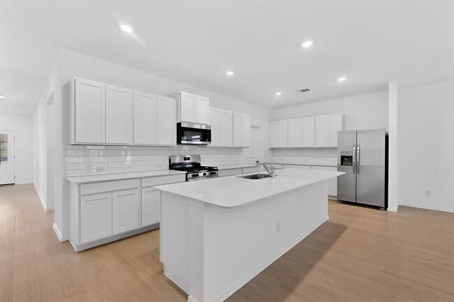 Building Photo - 1516 Boggy Crk Rnch Rd