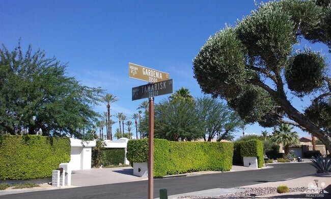 Building Photo - 70520 Gardenia Ct