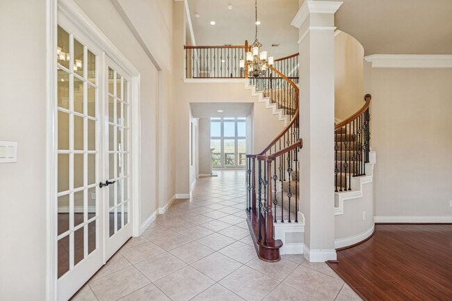 Building Photo - 8702 Stowe Creek Ln