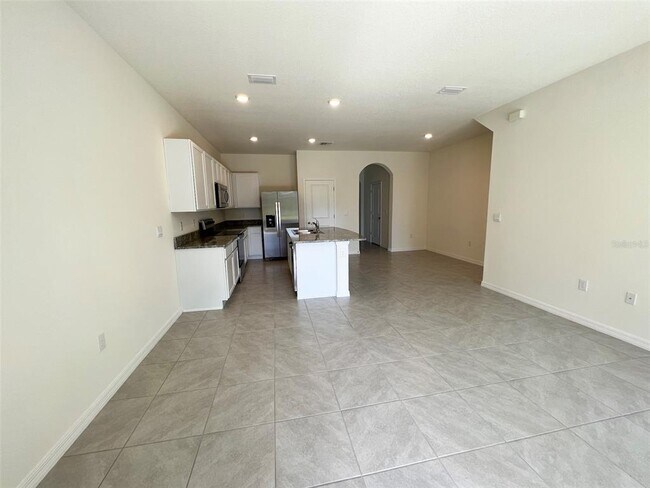 Building Photo - 8756 Milestone Dr