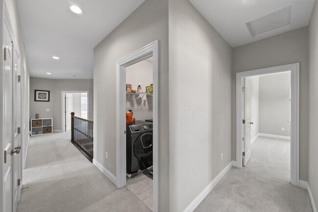 Building Photo - 6412 Dicesare Lp