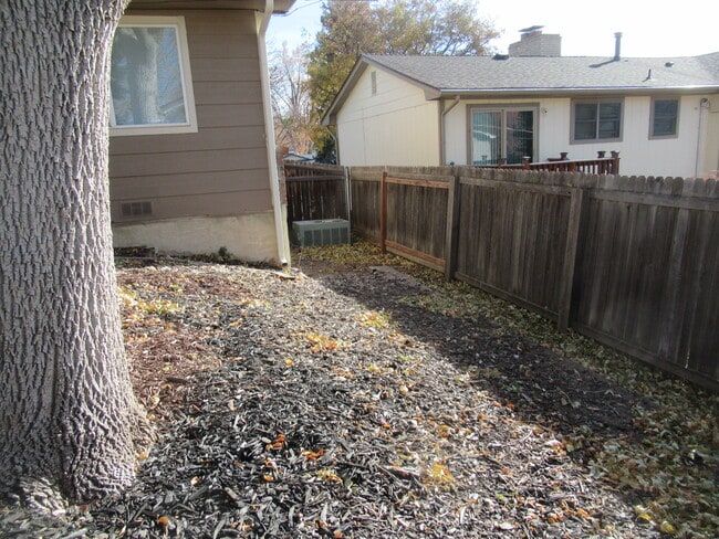 Building Photo - 1410 Auburn Dr