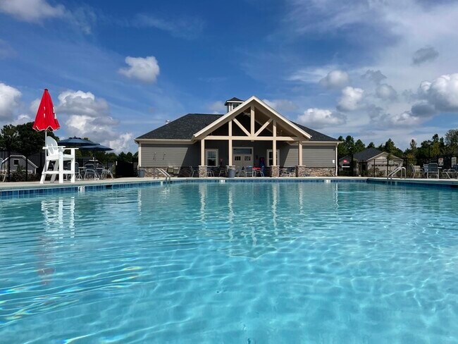 Building Photo - Charming 3-Bedroom Home with Landscaped Ba...