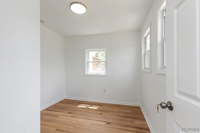 Building Photo - 1806 Sussex St