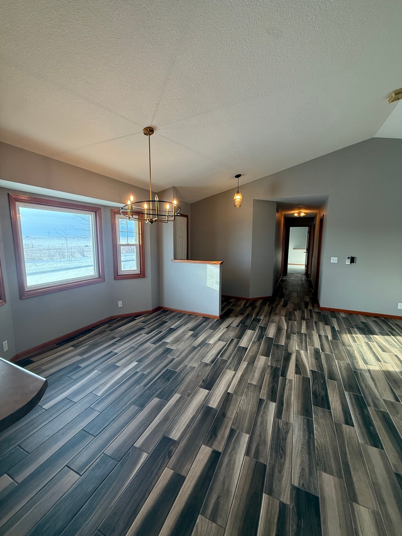 Dining area - 1840 Road 124