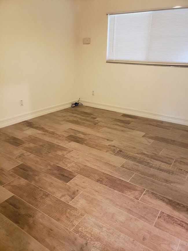 Building Photo - Gorgeous Historic 3/2 in Crystal River!!!