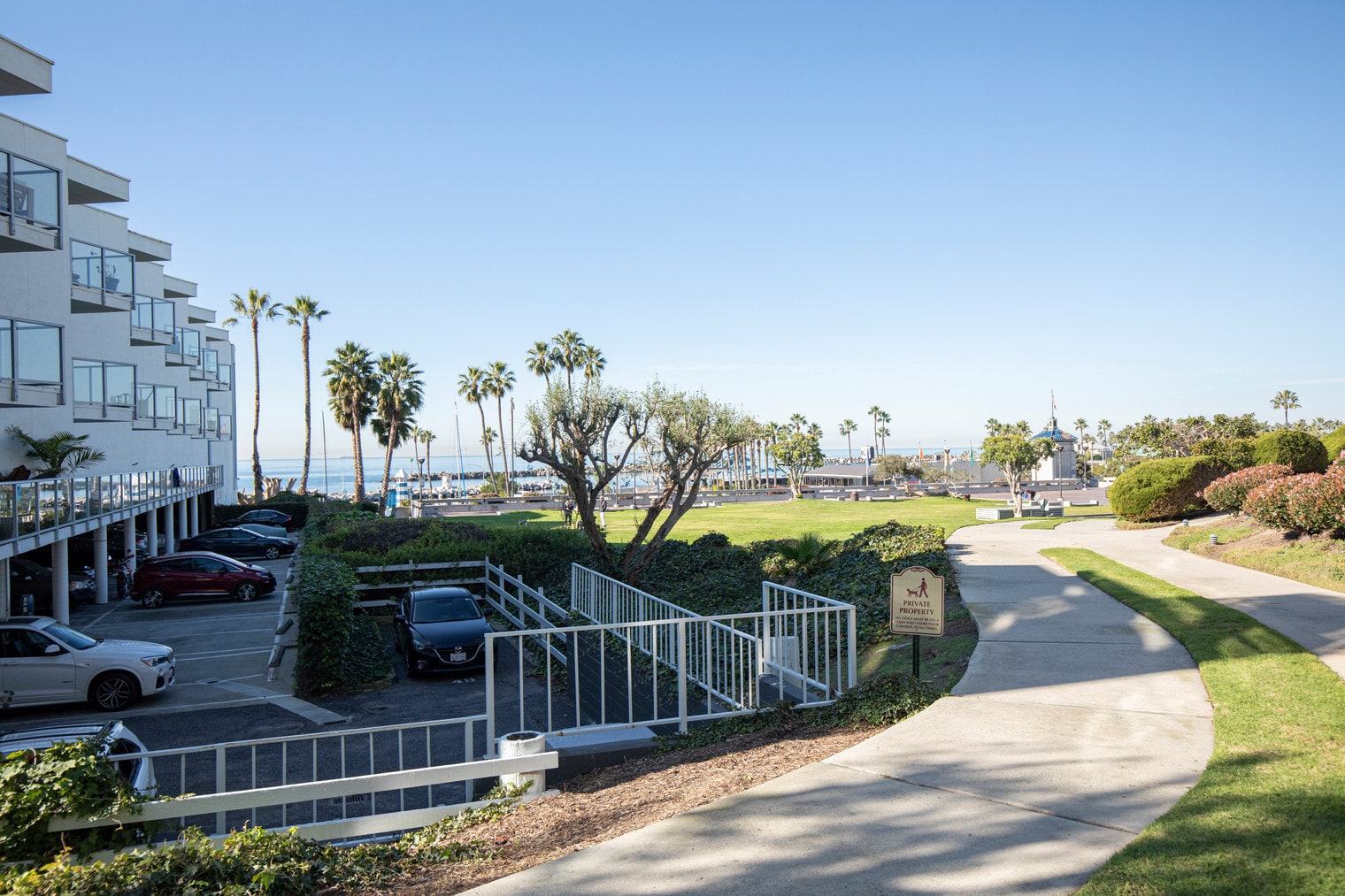 Building Photo - 360 The Village