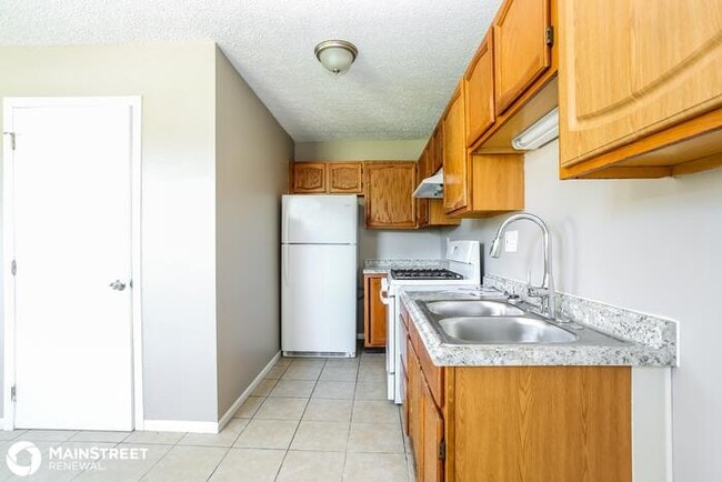 Building Photo - 1305 COBURG RD, COLUMBUS, OH 43227
