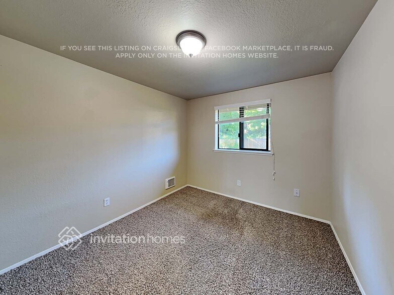 Building Photo - 2414 117th Ave NE