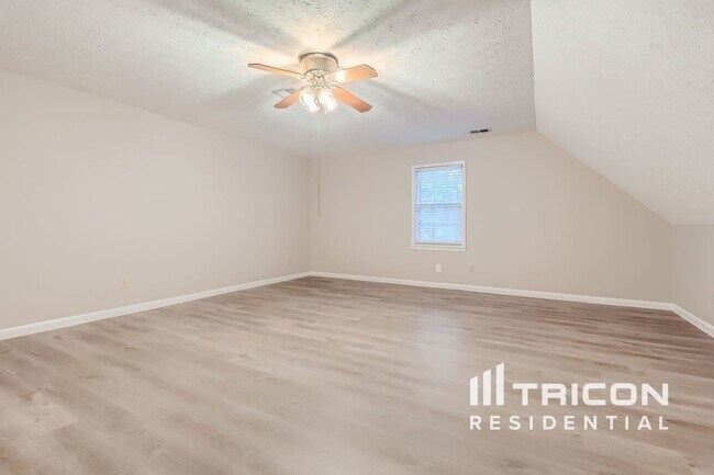 Building Photo - 255 Mercedes Trail