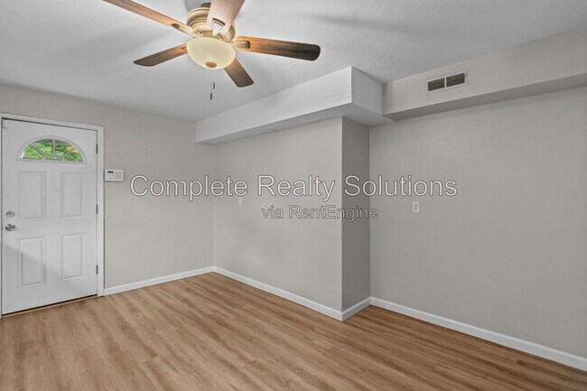 Building Photo - 201 Sadonia Ave